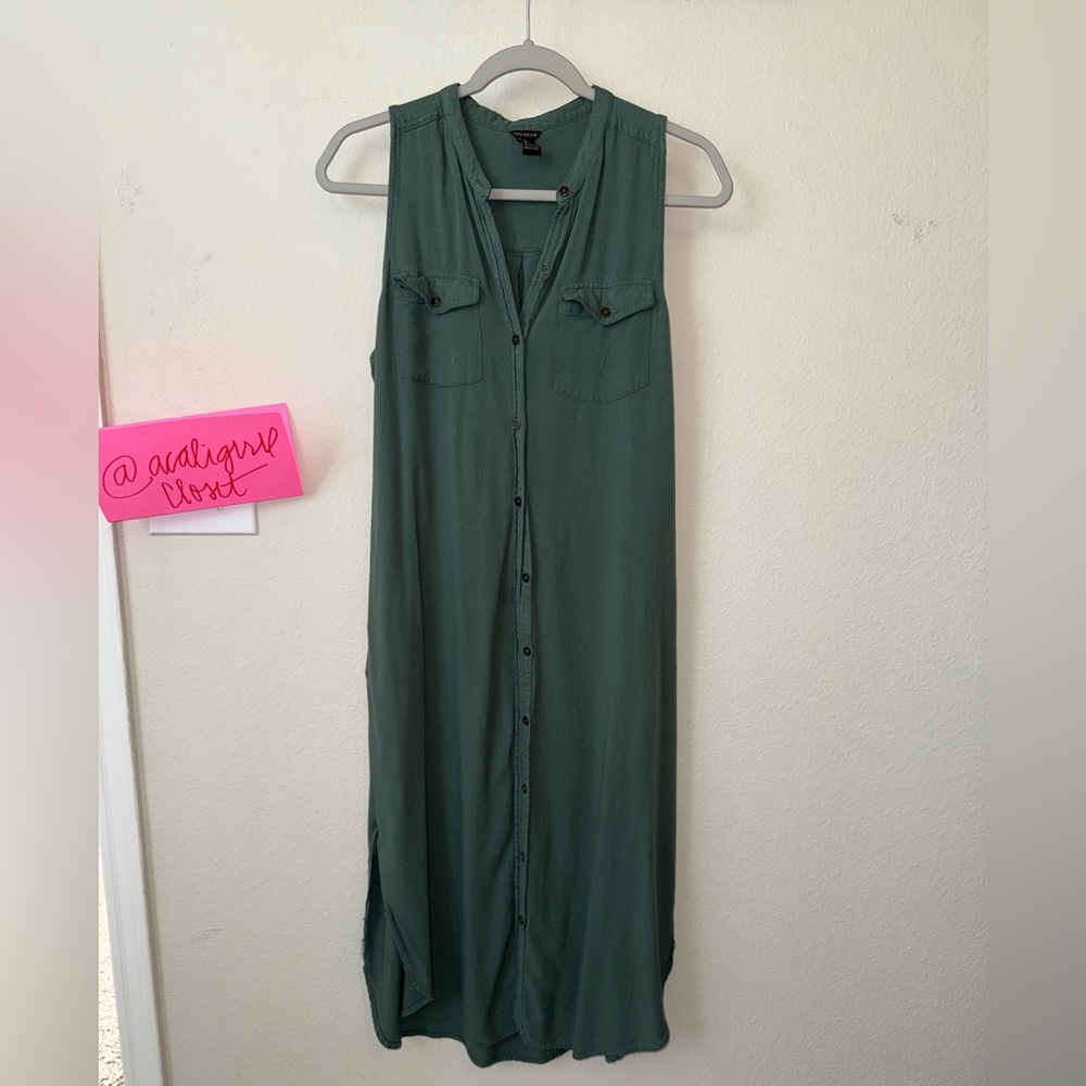 Forever 21 Button-Down Green Maxi Dress